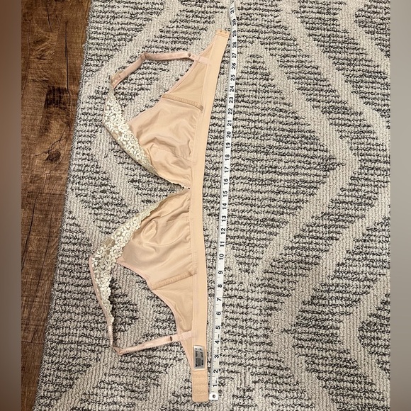 NWOT Wacoal Embrace Lace Soft Cup Wireless Bra Lingerie - Picture 6 of 7